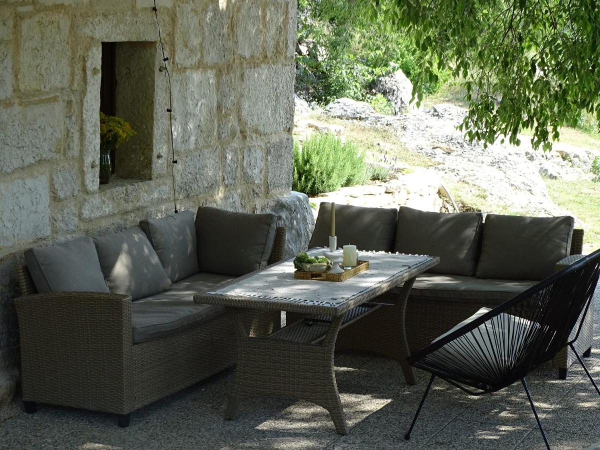 Holiday Home Mimara Korusce Dış mekan fotoğraf